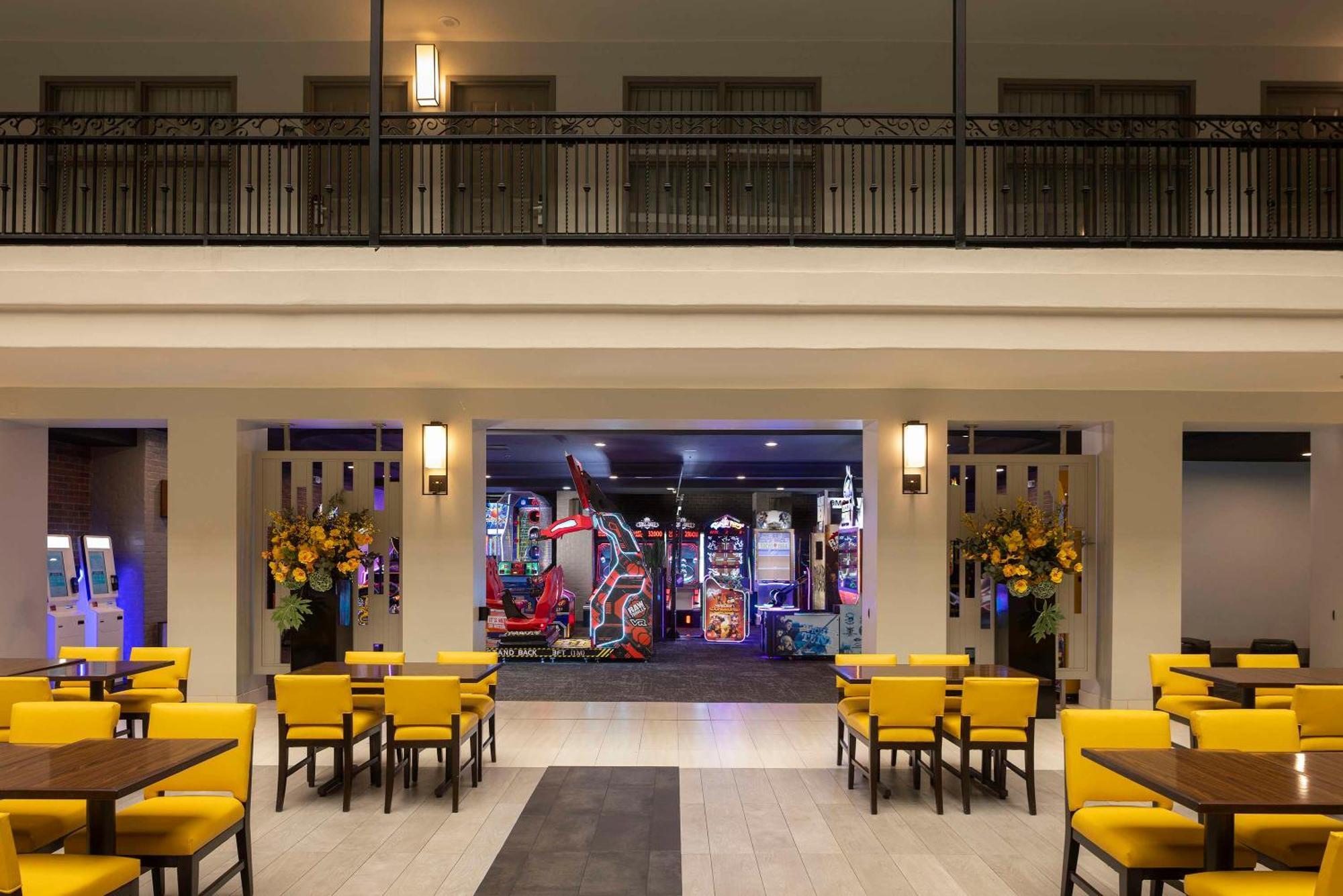 Embassy Suites Anaheim - North Exterior foto