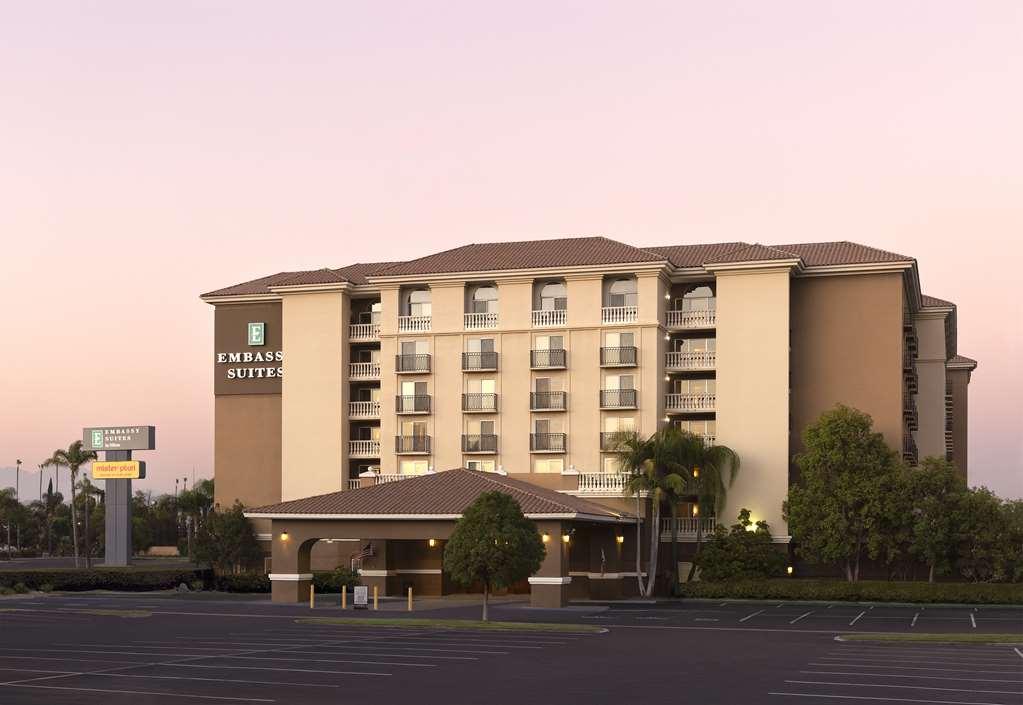 Embassy Suites Anaheim - North Exterior foto